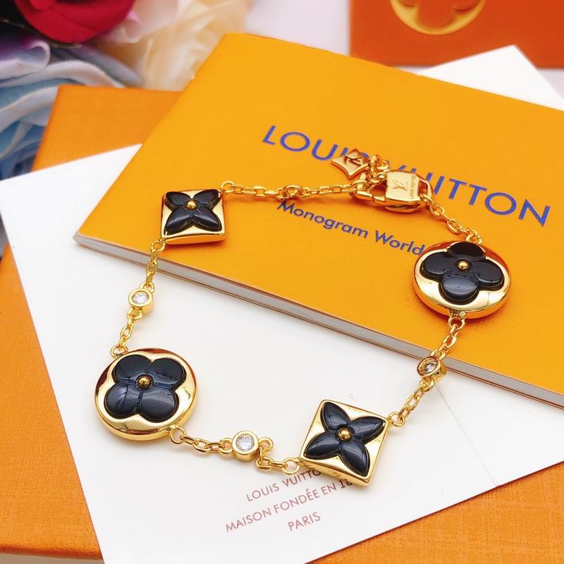 LV Bracelet 03lyr457